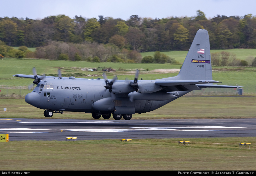 Aircraft Photo of 92-3284 / 23284 | Lockheed C-130H Hercules | USA - Air Force | AirHistory.net #60817