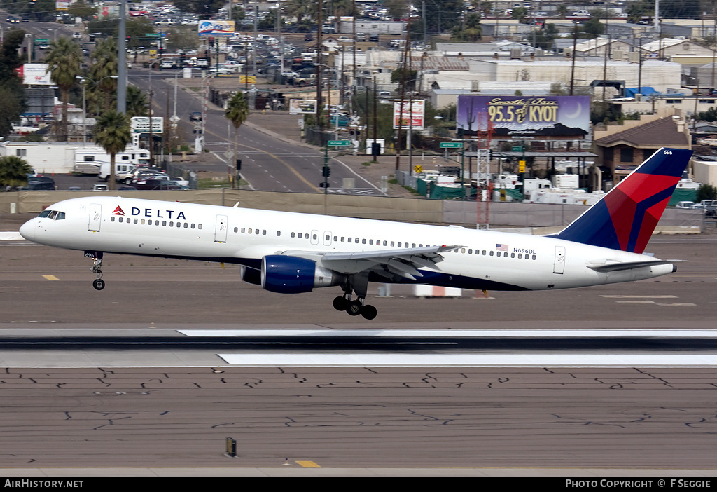 Aircraft Photo of N696DL | Boeing 757-232 | Delta Air Lines | AirHistory.net #60900
