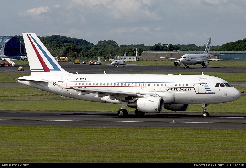 Aircraft Photo of 1485 | Airbus ACJ319 (A319-115/CJ) | France - Air Force | AirHistory.net #61009