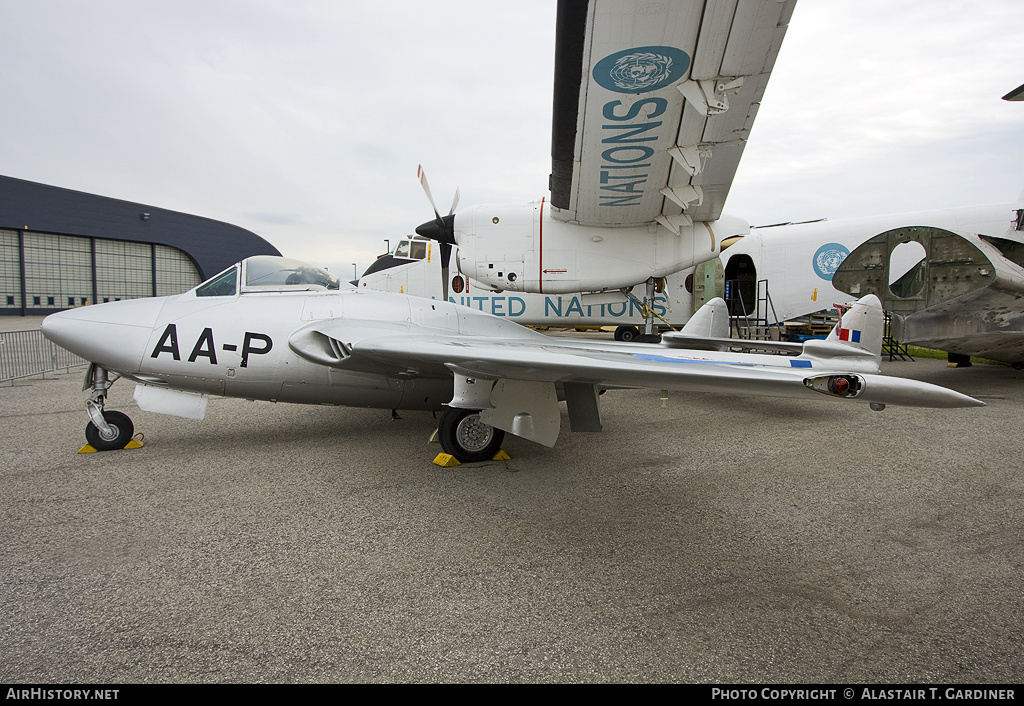 Aircraft Photo of De Havilland D.H. 100 Vampire FB6 | Canadian Warplane Heritage | Canada - Air Force | AirHistory.net #61128