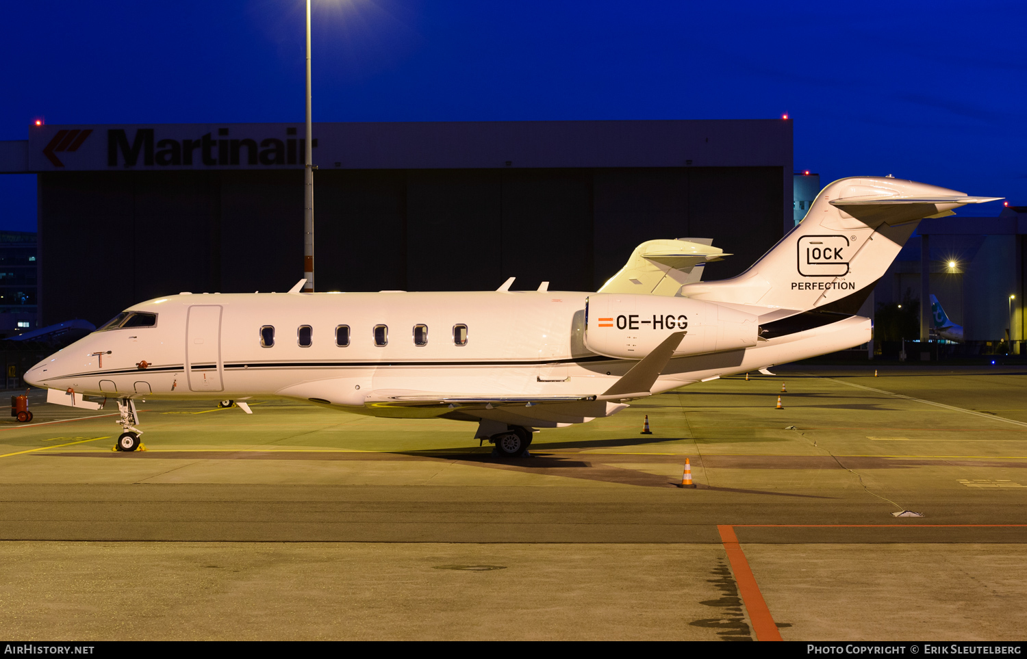 Aircraft Photo of OE-HGG | Bombardier Challenger 350 (BD-100-1A10) | Glock Aviation | AirHistory.net #61177