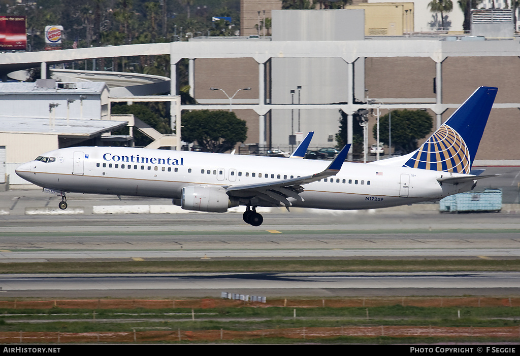 Aircraft Photo of N17229 | Boeing 737-824 | Continental Airlines | AirHistory.net #61229
