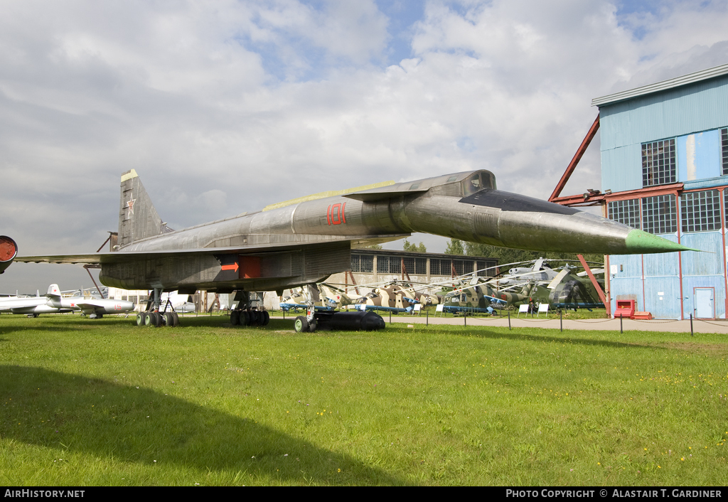 Aircraft Photo of 101 red | Sukhoi T-4 Sotka | Russia - Air Force | AirHistory.net #61237