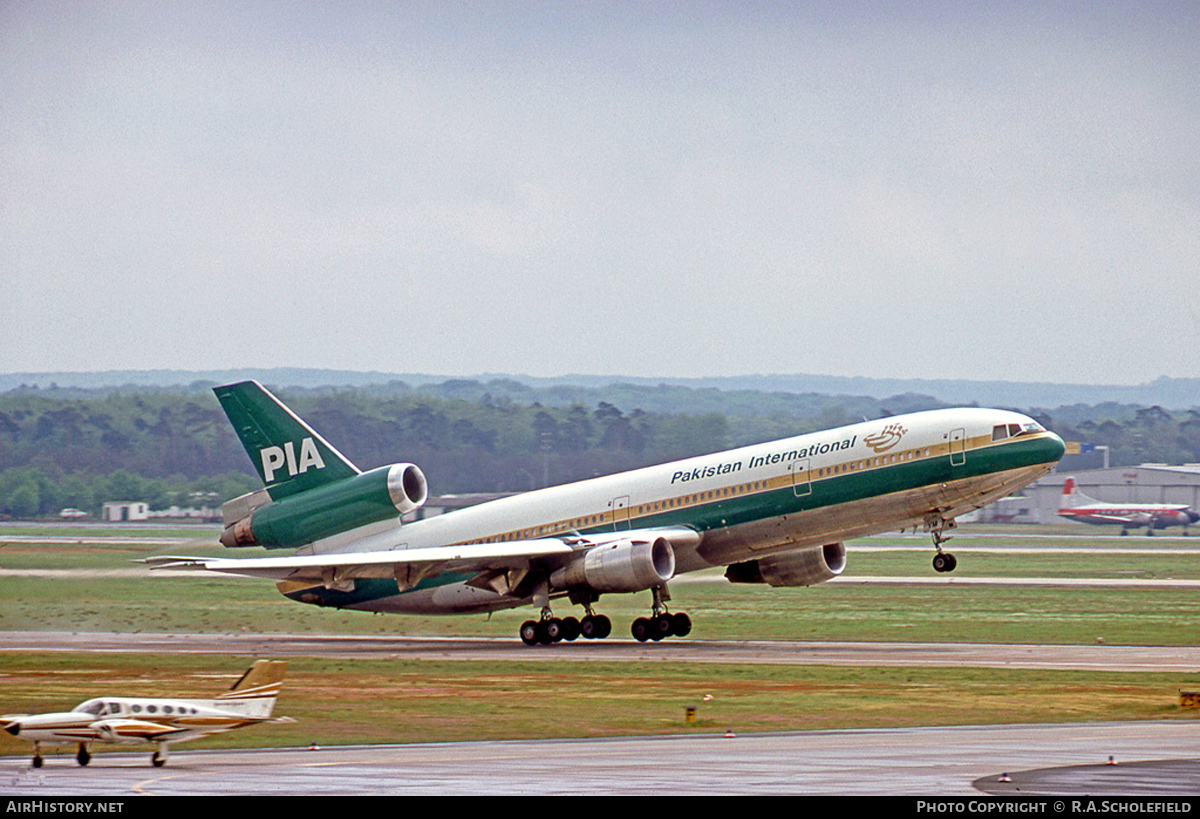 Aircraft Photo of AP-AYM | McDonnell Douglas DC-10-30 | Pakistan International Airlines - PIA | AirHistory.net #61238