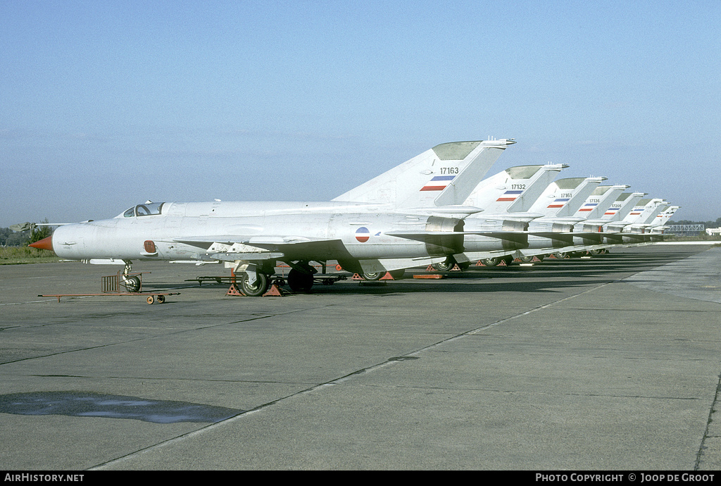 Aircraft Photo of 17163 | Mikoyan-Gurevich MiG-21bis-K | Serbia and Montenegro - Air Force | AirHistory.net #61263