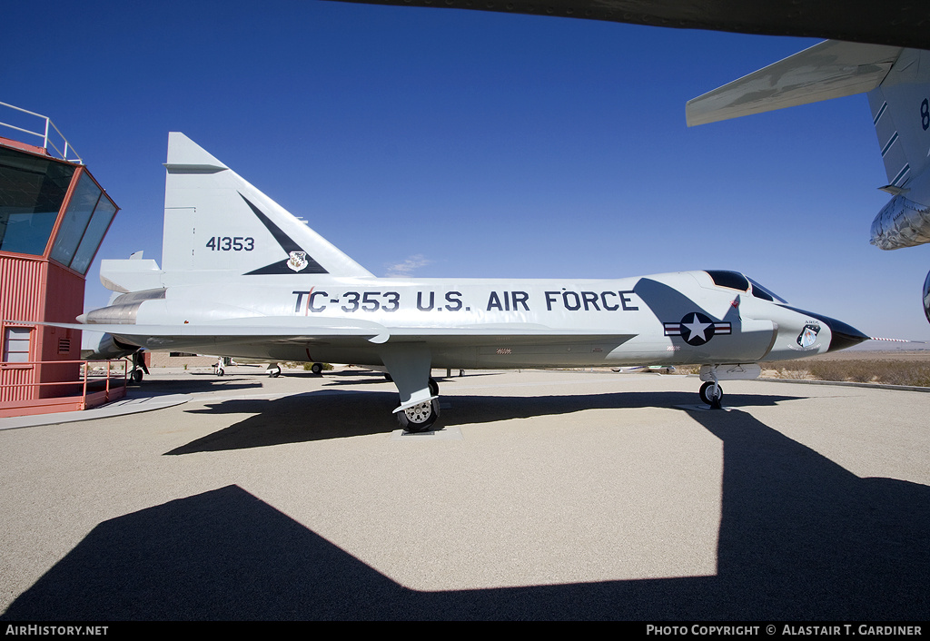 Aircraft Photo of 54-1353 / 41353 | Convair TF-102A Delta Dagger | USA - Air Force | AirHistory.net #61326