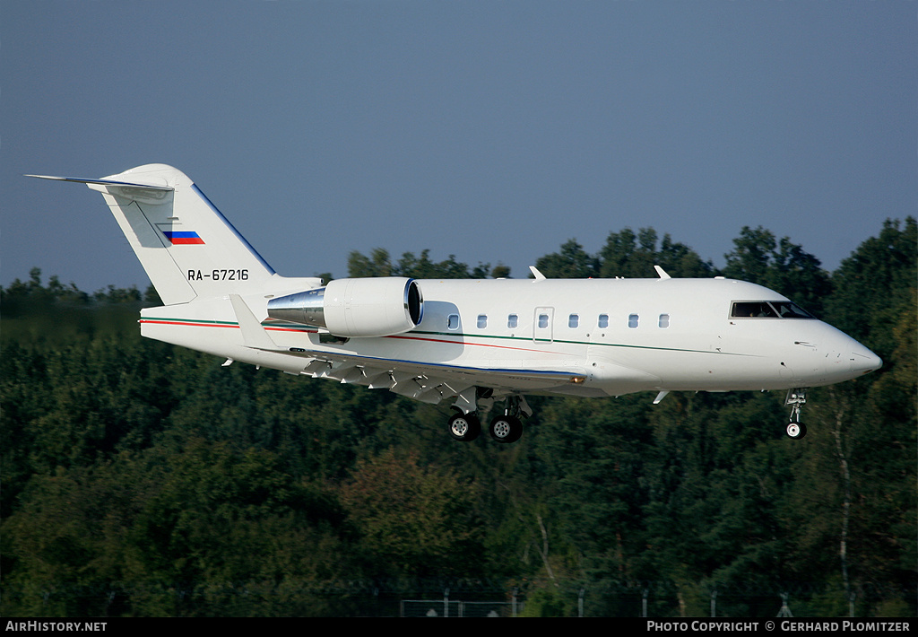 Aircraft Photo of RA-67216 | Bombardier Challenger 604 (CL-600-2B16) | AirHistory.net #61391