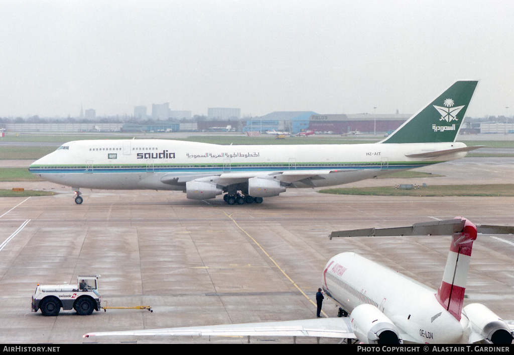 Aircraft Photo of HZ-AIT | Boeing 747-368 | Saudia - Saudi Arabian Airlines | AirHistory.net #61406
