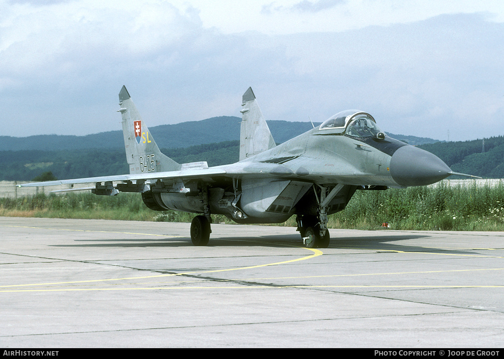 Aircraft Photo of 6425 | Mikoyan-Gurevich MiG-29A (9-12A) | Slovakia - Air Force | AirHistory.net #61451