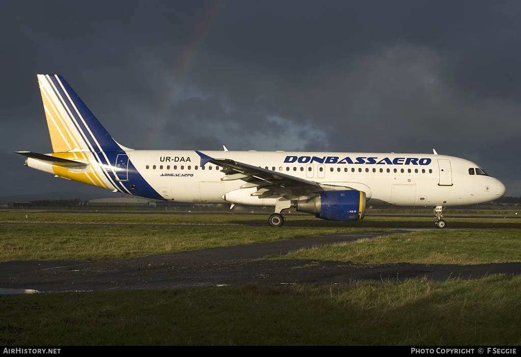 Aircraft Photo of UR-DAA | Airbus A320-211 | Donbassaero | AirHistory.net #61534