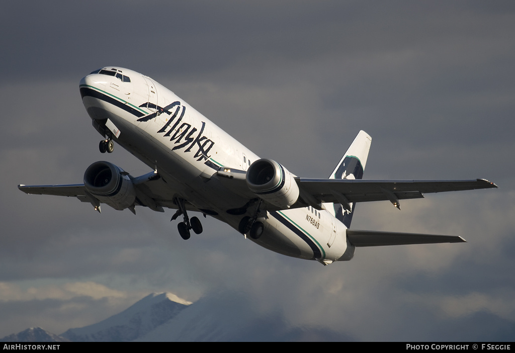 Aircraft Photo of N768AS | Boeing 737-490(QC) | Alaska Airlines | AirHistory.net #61564