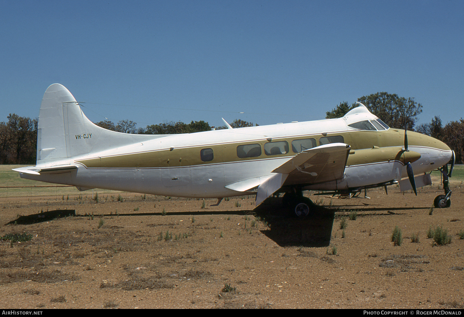 Aircraft Photo of VH-CJY | De Havilland D.H. 104 Dove 1B | AirHistory.net #61581