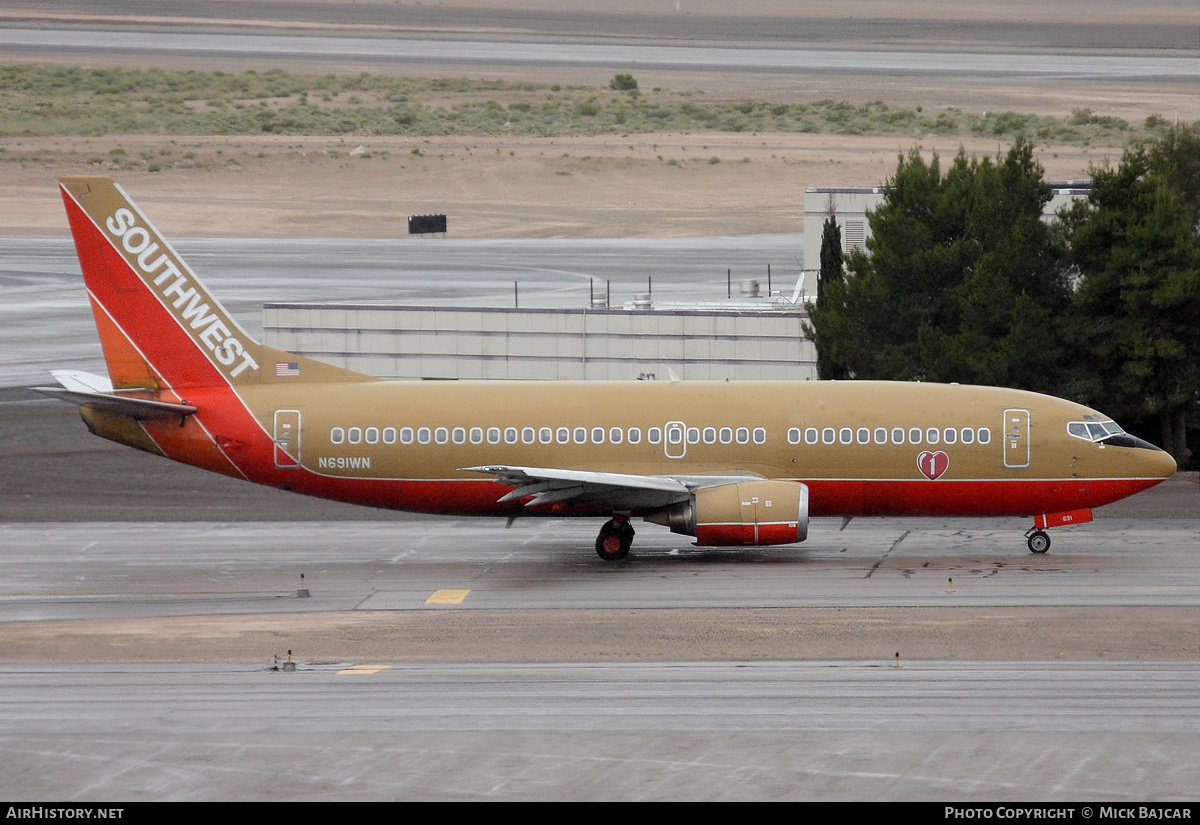 Aircraft Photo of N691WN | Boeing 737-3G7 | Southwest Airlines | AirHistory.net #61586