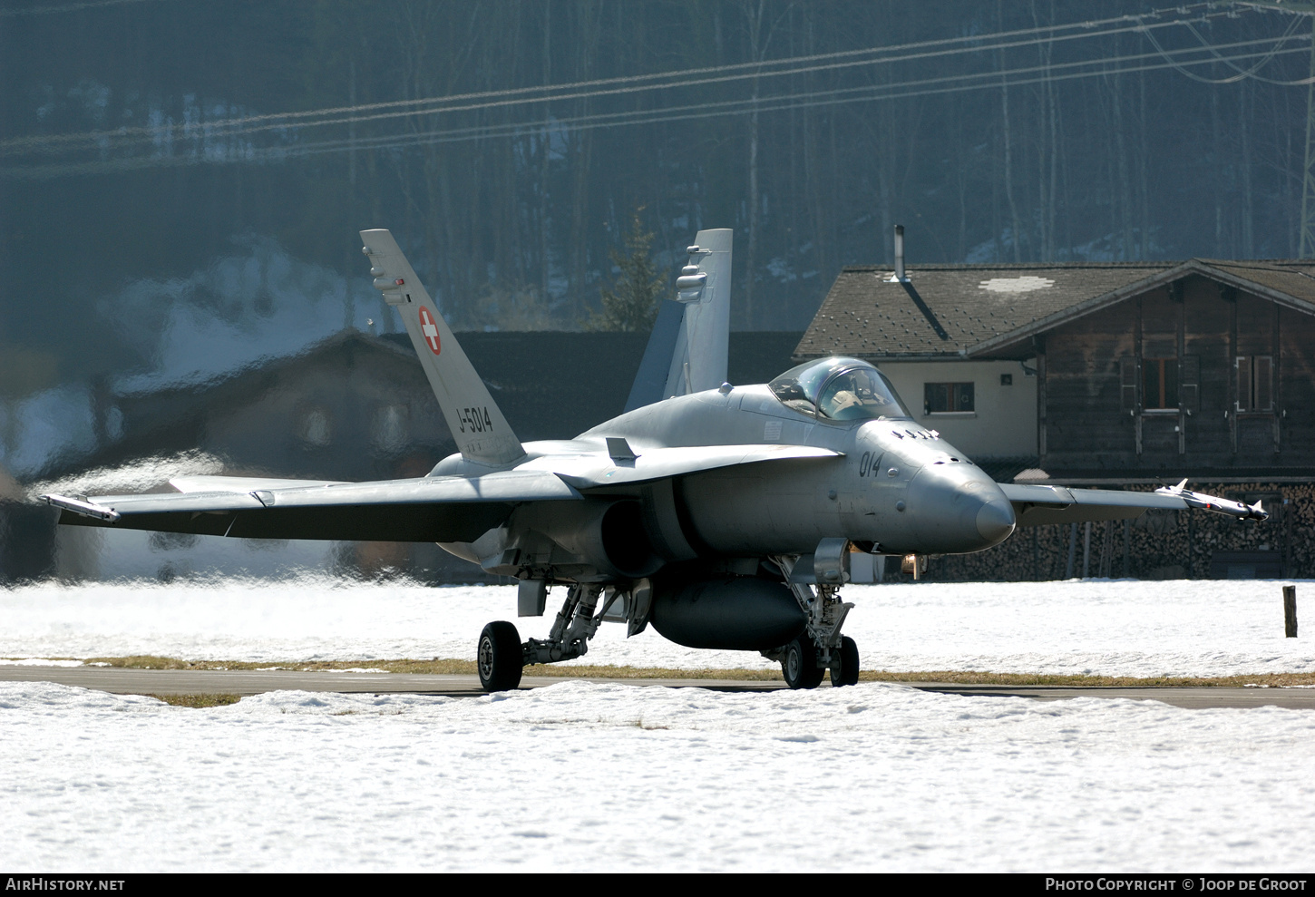 Aircraft Photo of J-5014 | McDonnell Douglas F/A-18C Hornet | Switzerland - Air Force | AirHistory.net #61641