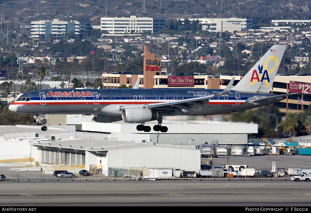 Aircraft Photo of N690AA | Boeing 757-223 | American Airlines | AirHistory.net #61684