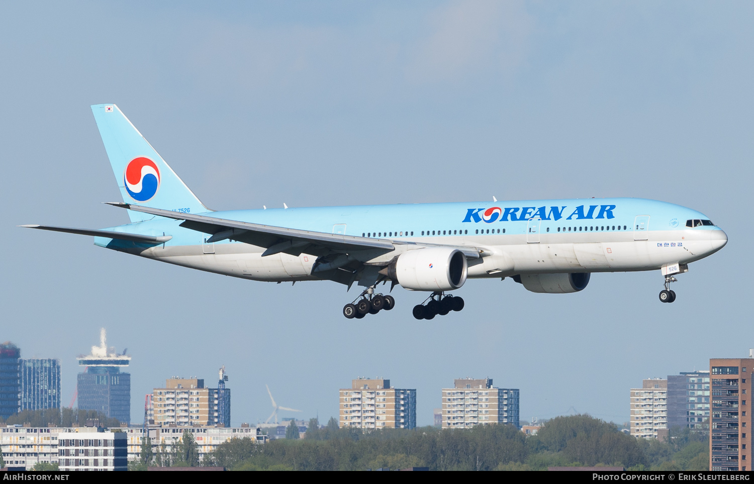 Aircraft Photo of HL7526 | Boeing 777-2B5/ER | Korean Air | AirHistory.net #61708