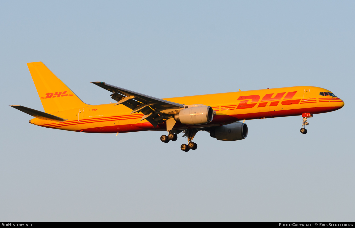 Aircraft Photo of G-BMRJ | Boeing 757-236/SF | DHL International | AirHistory.net #61722