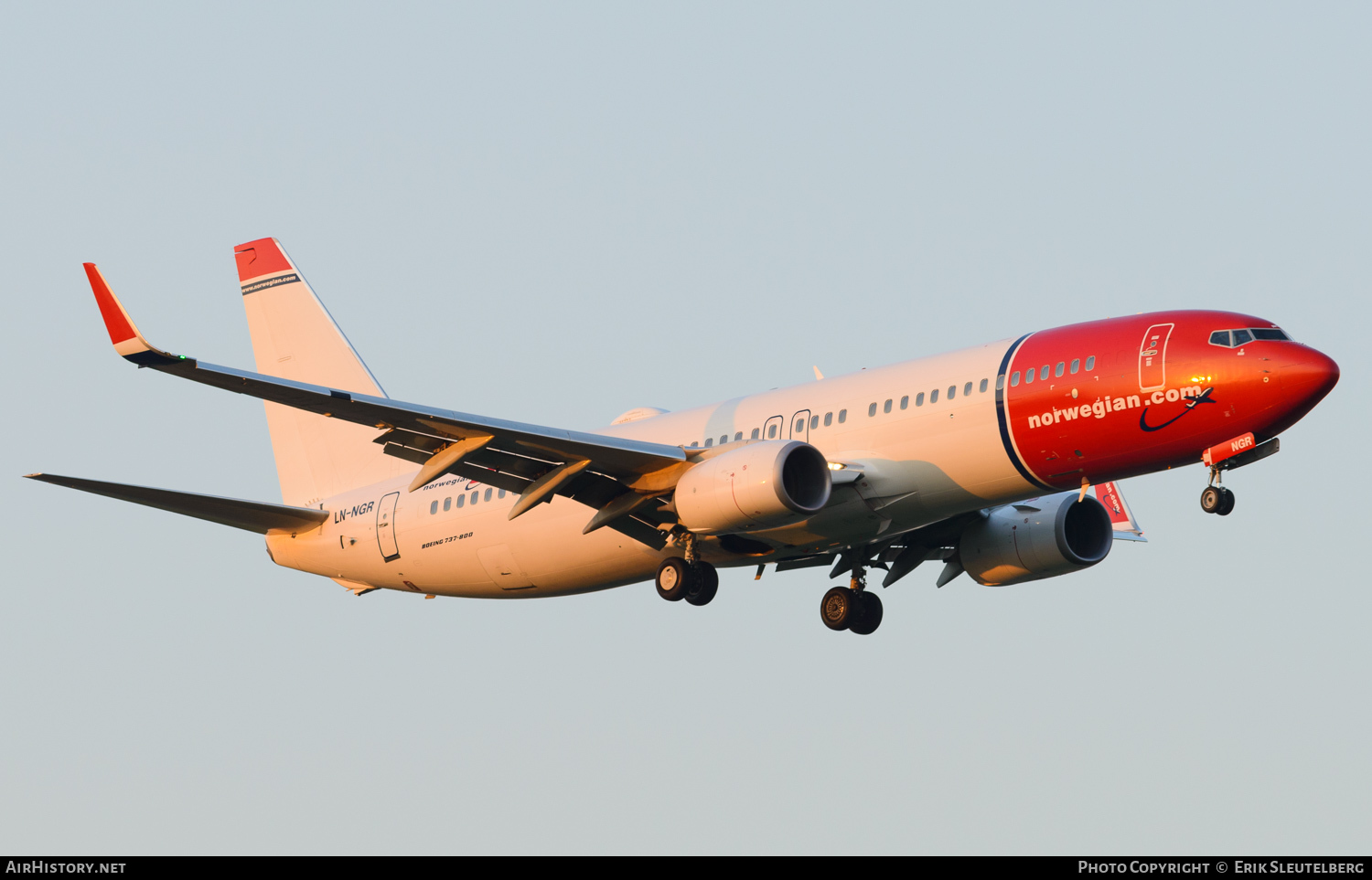 Aircraft Photo of LN-NGR | Boeing 737-8JP | Norwegian | AirHistory.net #61732