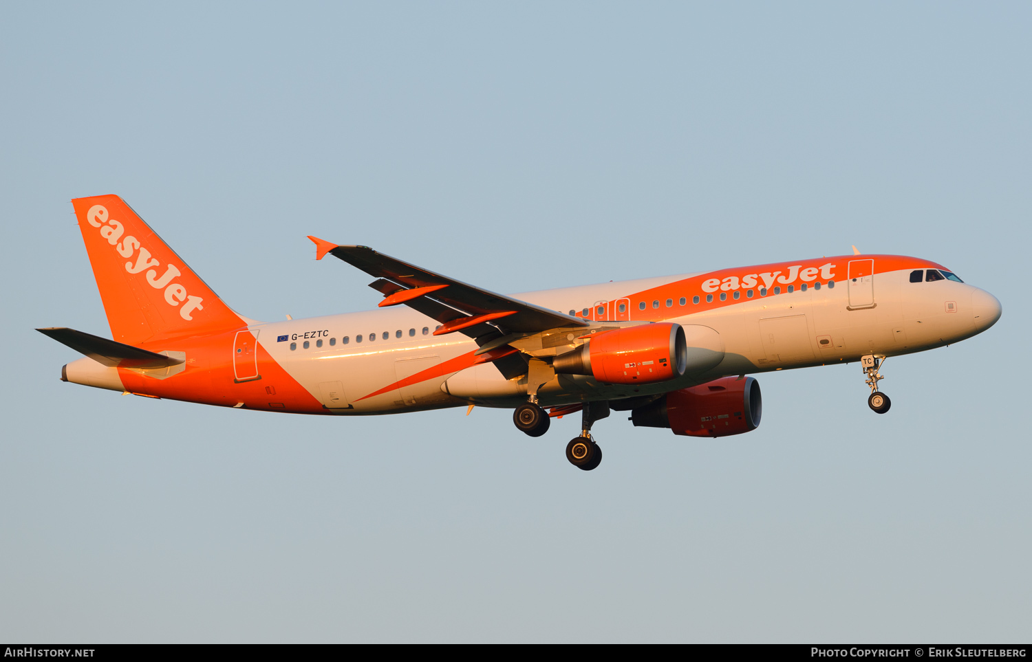 Aircraft Photo of G-EZTC | Airbus A320-214 | EasyJet | AirHistory.net #61739