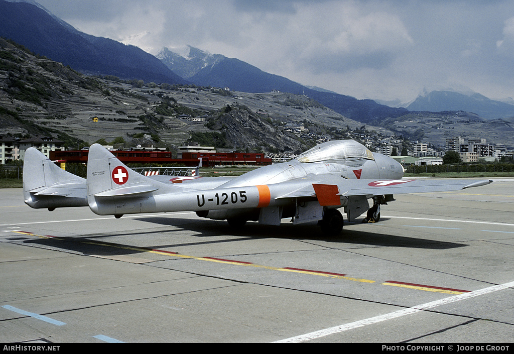 Aircraft Photo of U-1205 | De Havilland D.H. 115 Vampire T55 | Switzerland - Air Force | AirHistory.net #61741
