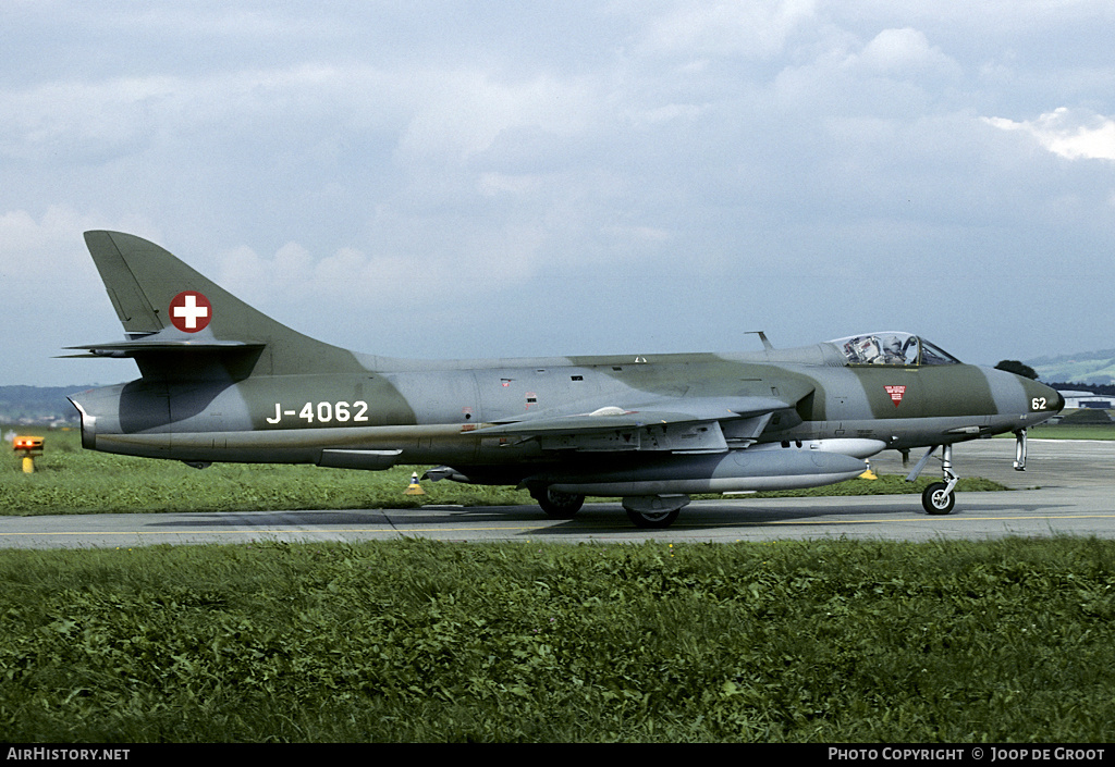 Aircraft Photo of J-4062 | Hawker Hunter F58 | Switzerland - Air Force | AirHistory.net #61763