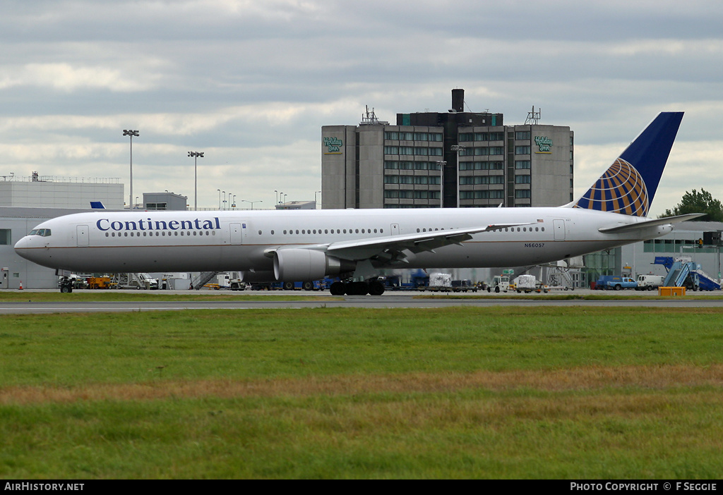 Aircraft Photo of N66057 | Boeing 767-424/ER | Continental Airlines | AirHistory.net #61922