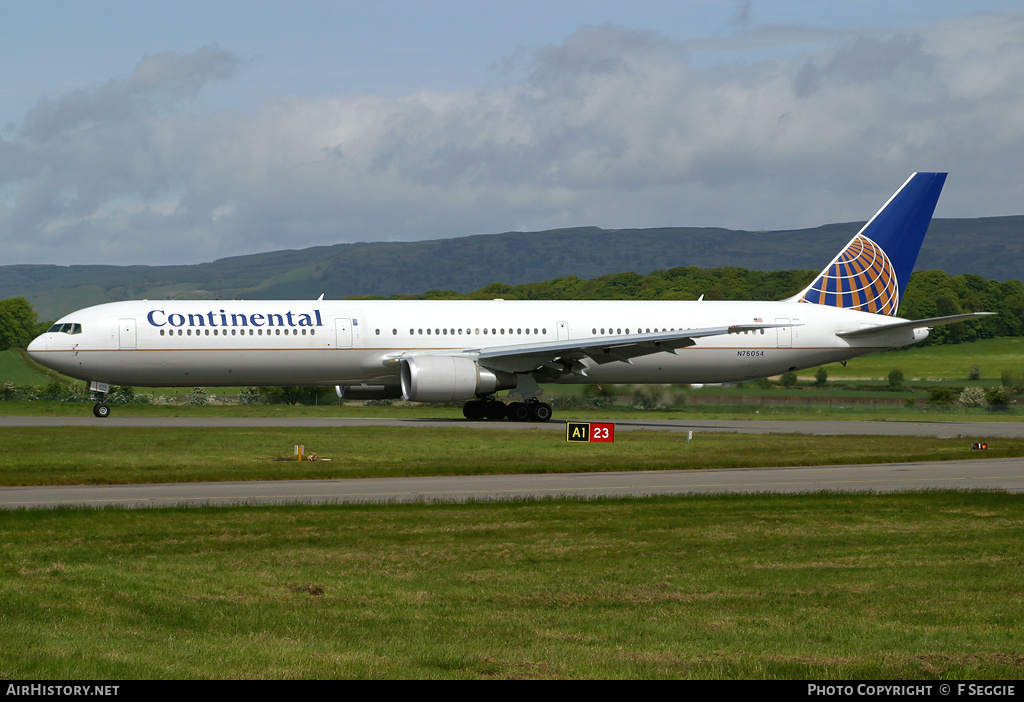 Aircraft Photo of N76054 | Boeing 767-424/ER | Continental Airlines | AirHistory.net #62031