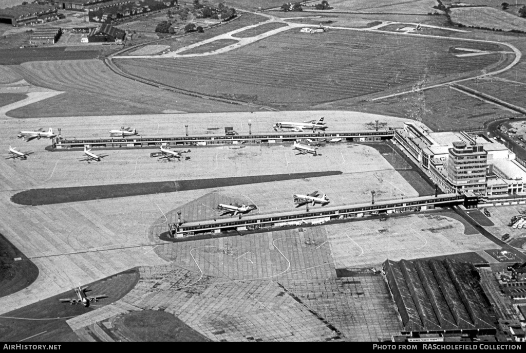 Airport photo of Manchester - International (EGCC / MAN) in England, United Kingdom | AirHistory.net #62327