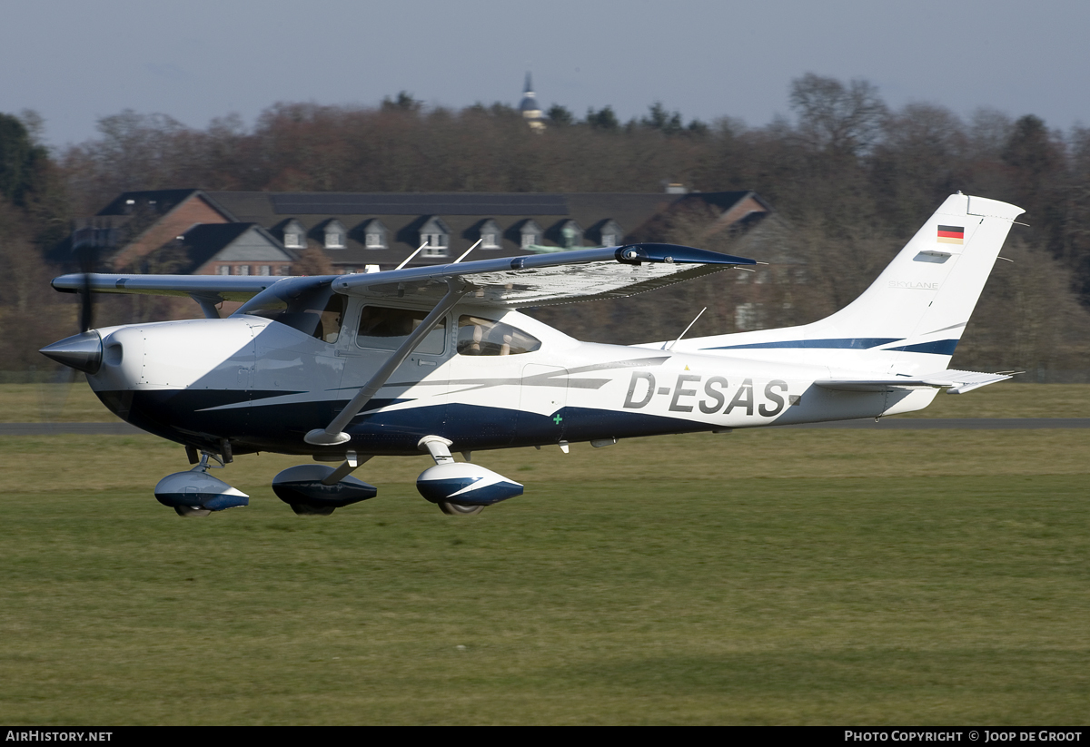 Aircraft Photo of D-ESAS | Cessna 182T Skylane | AirHistory.net #62382