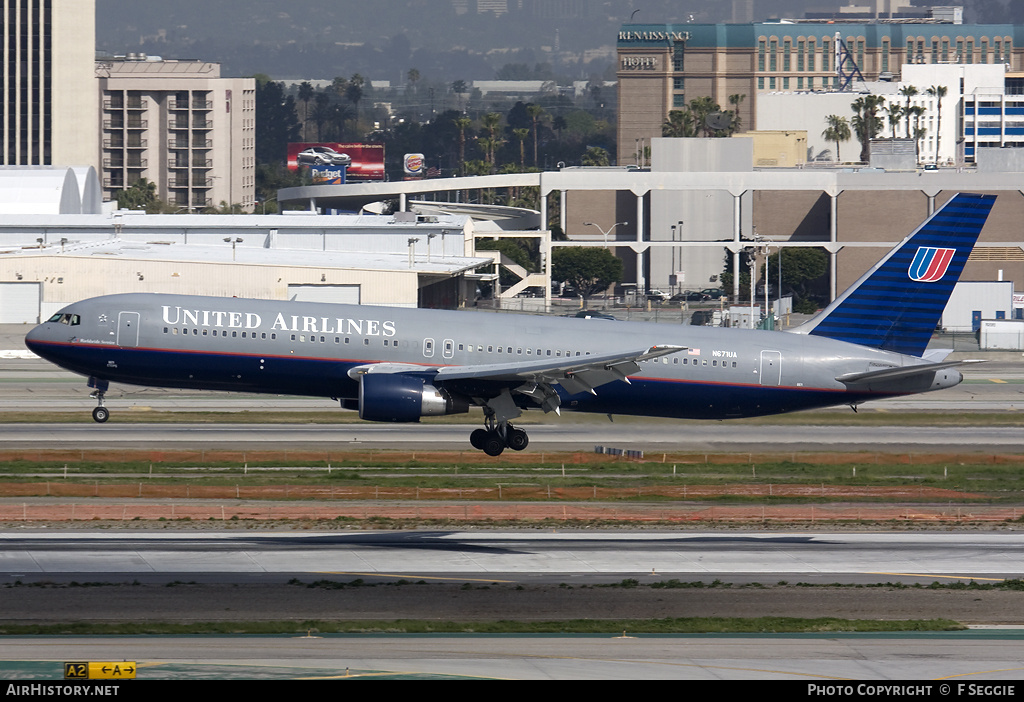 Aircraft Photo of N671UA | Boeing 767-322/ER | United Airlines | AirHistory.net #62423