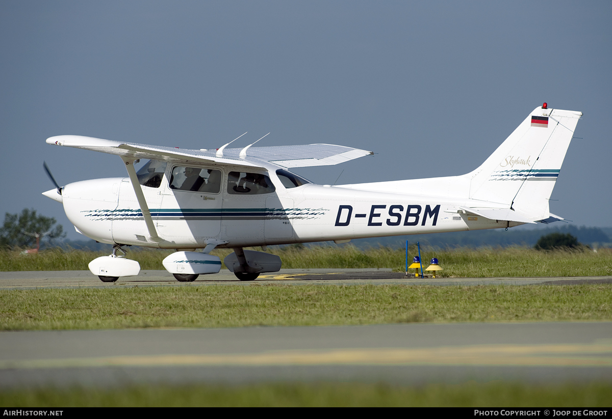 Aircraft Photo of D-ESBM | Cessna 172R Skyhawk | AirHistory.net #62428