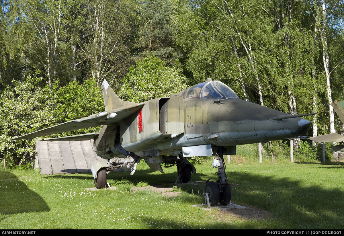 Aircraft Photo of 2044 | Mikoyan-Gurevich MiG-23BN | Germany - Air Force | AirHistory.net #62572