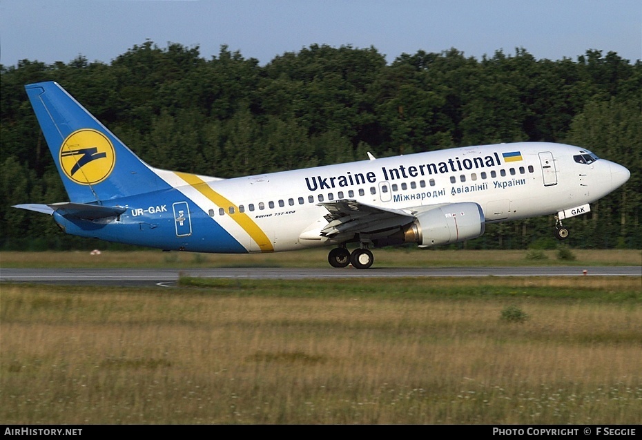 Aircraft Photo of UR-GAK | Boeing 737-5Y0 | Ukraine International Airlines | AirHistory.net #62625