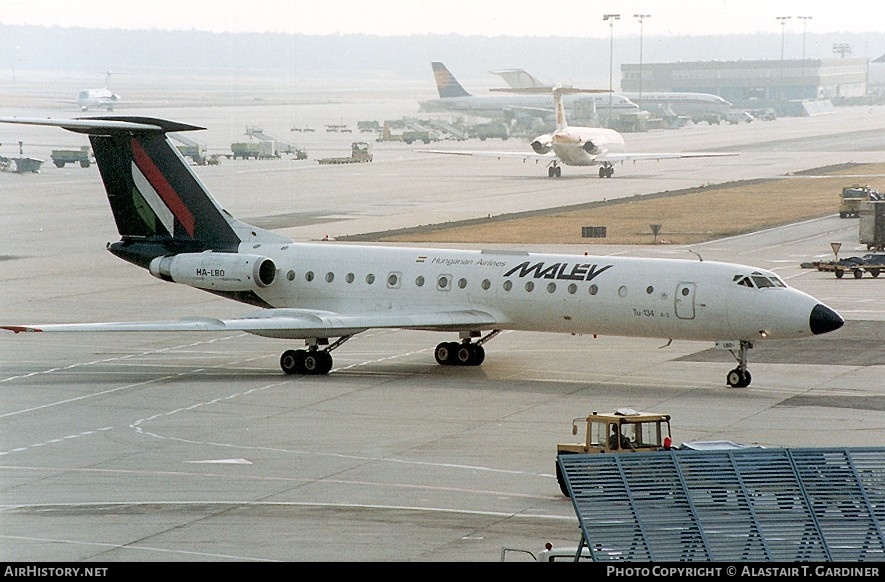 Aircraft Photo of HA-LBO | Tupolev Tu-134A-3 | Malév - Hungarian Airlines | AirHistory.net #62749