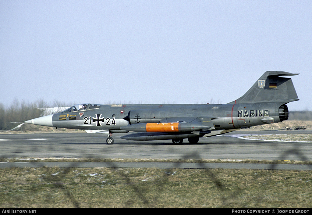 Aircraft Photo of 2124 | Lockheed RF-104G Starfighter | Germany - Navy | AirHistory.net #62770