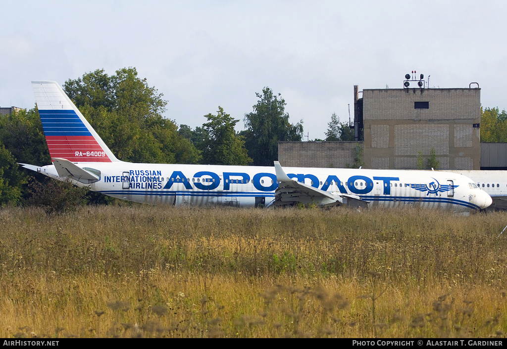 Aircraft Photo of RA-64009 | Tupolev Tu-204-100S (Tu-204C) | Aeroflot - Russian International Airlines | AirHistory.net #62797