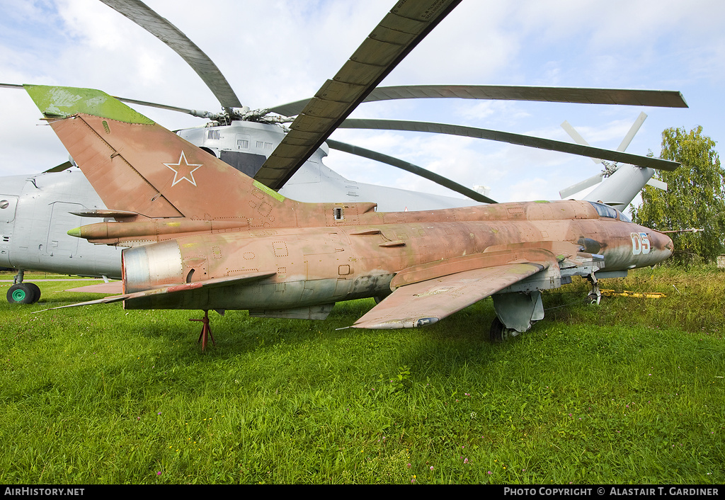 Aircraft Photo of 05 blue | Sukhoi Su-17M4 | Russia - Air Force | AirHistory.net #62812