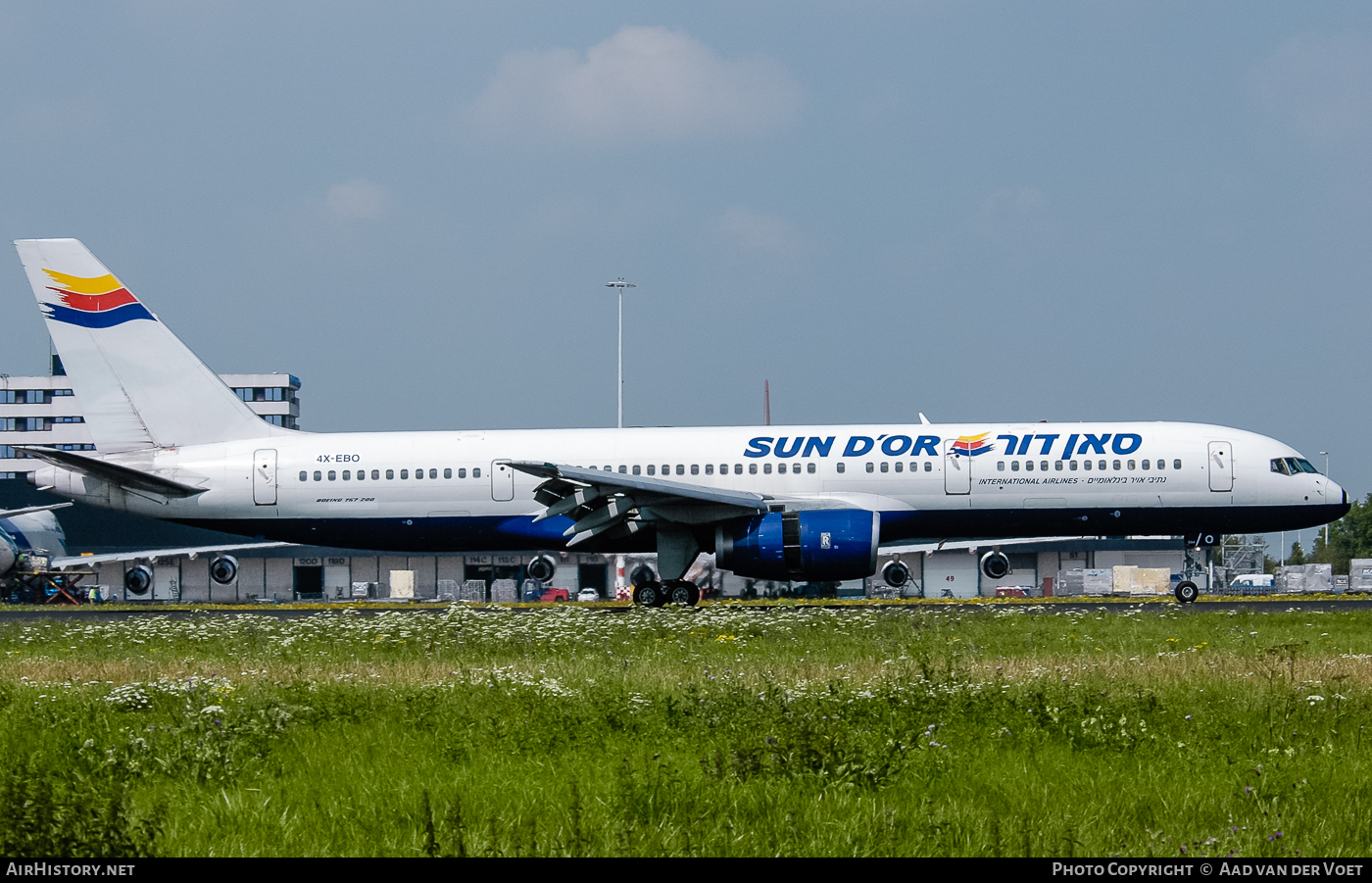 Aircraft Photo of 4X-EBO | Boeing 757-236 | Sun d'Or International Airlines | AirHistory.net #62935