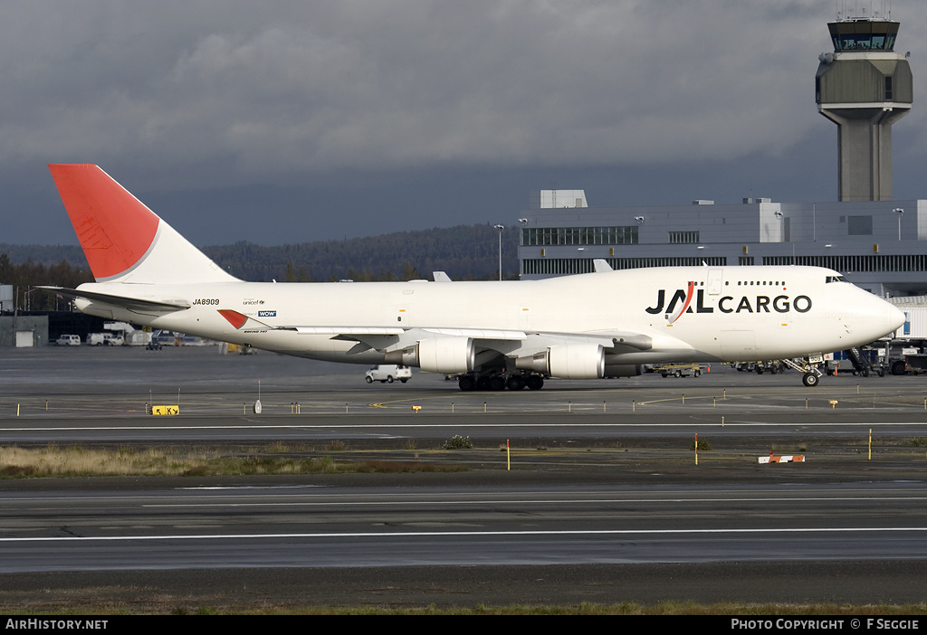 Aircraft Photo of JA8909 | Boeing 747-446(BCF) | Japan Airlines - JAL Cargo | AirHistory.net #63172