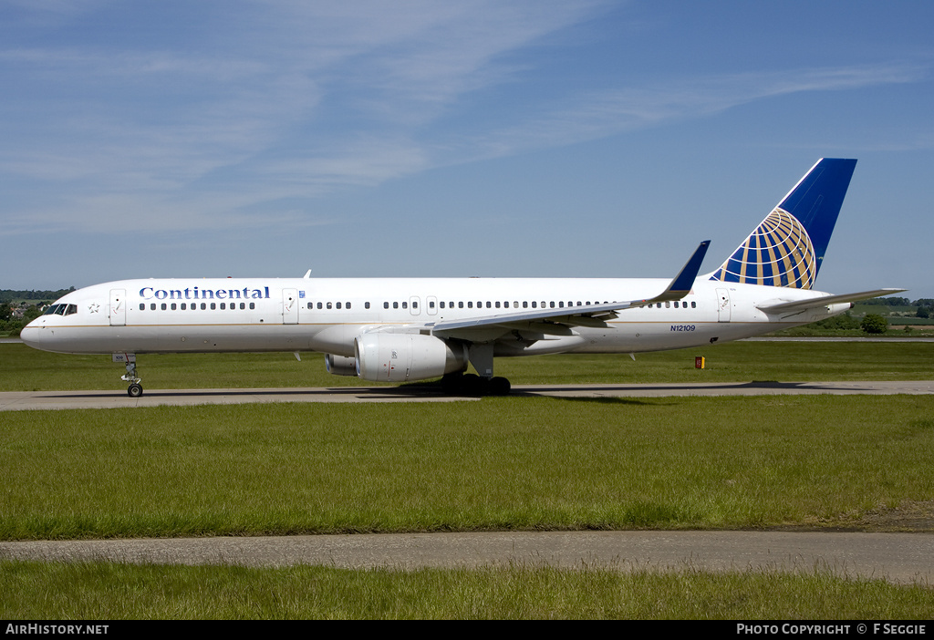 Aircraft Photo of N12109 | Boeing 757-224 | Continental Airlines | AirHistory.net #63283