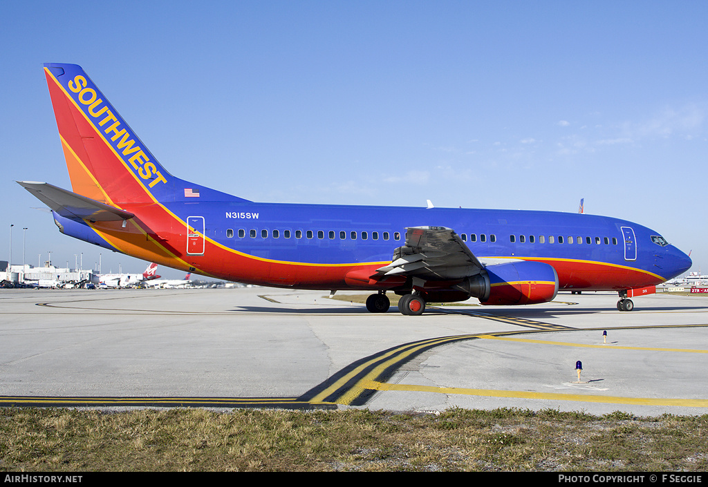 Aircraft Photo of N315SW | Boeing 737-3H4 | Southwest Airlines | AirHistory.net #63415