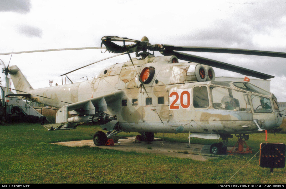 Aircraft Photo of 20 red | Mil Mi-24A | Soviet Union - Air Force | AirHistory.net #63701