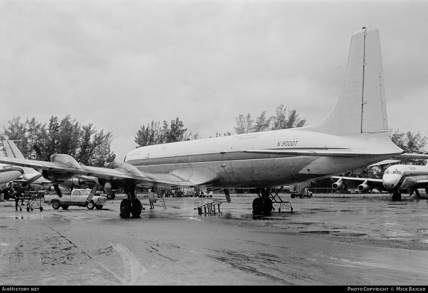 Aircraft Photo of N9000T | Douglas DC-7C(F) | AirHistory.net #63725