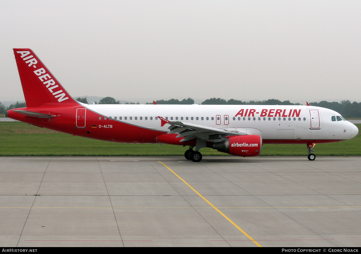 Aircraft Photo of D-ALTB | Airbus A320-214 | Air Berlin | AirHistory.net #63800