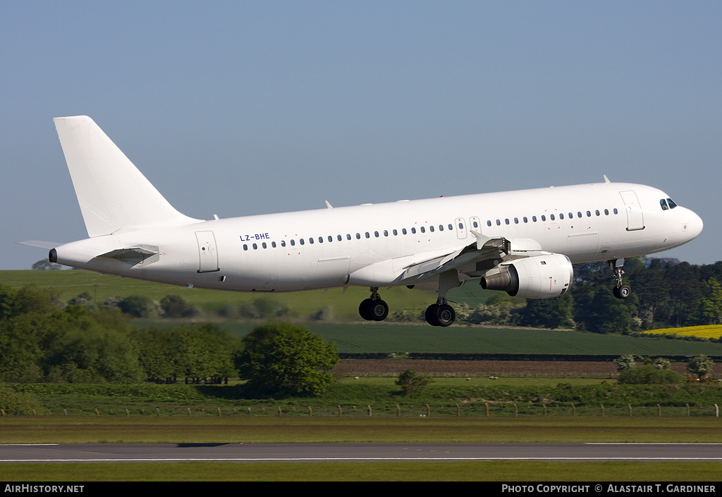 Aircraft Photo of LZ-BHE | Airbus A320-211 | Balkan Holidays Air - BH Air | AirHistory.net #63908