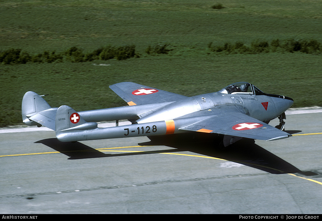 Aircraft Photo of J-1128 | De Havilland D.H. 100 Vampire FB6 | Switzerland - Air Force | AirHistory.net #64025