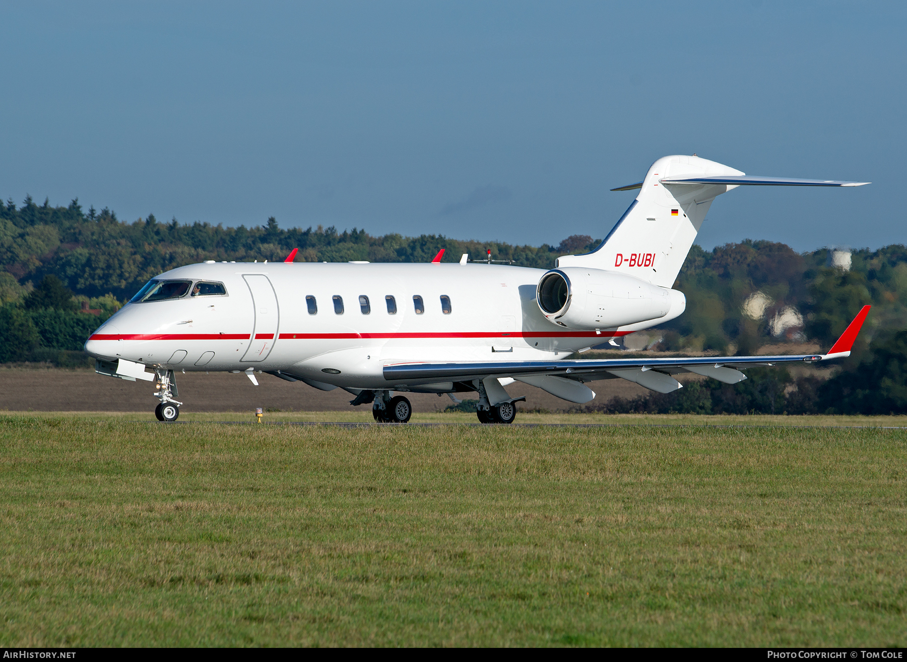 Aircraft Photo of D-BUBI | Bombardier Challenger 300 (BD-100-1A10) | AirHistory.net #64067