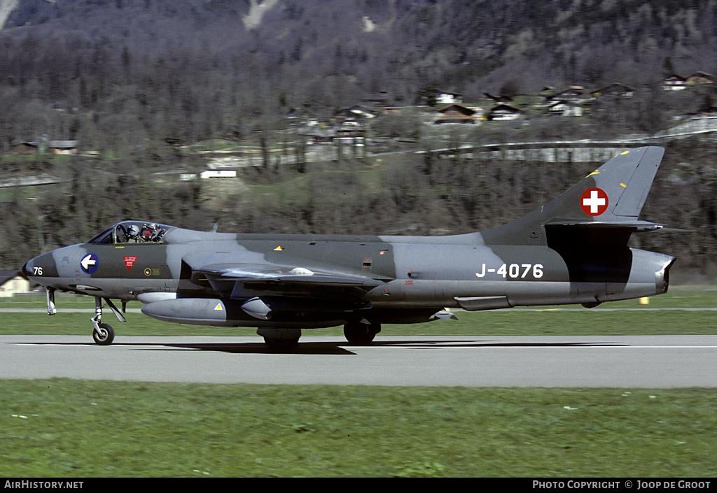 Aircraft Photo of J-4076 | Hawker Hunter F58 | Switzerland - Air Force | AirHistory.net #64192