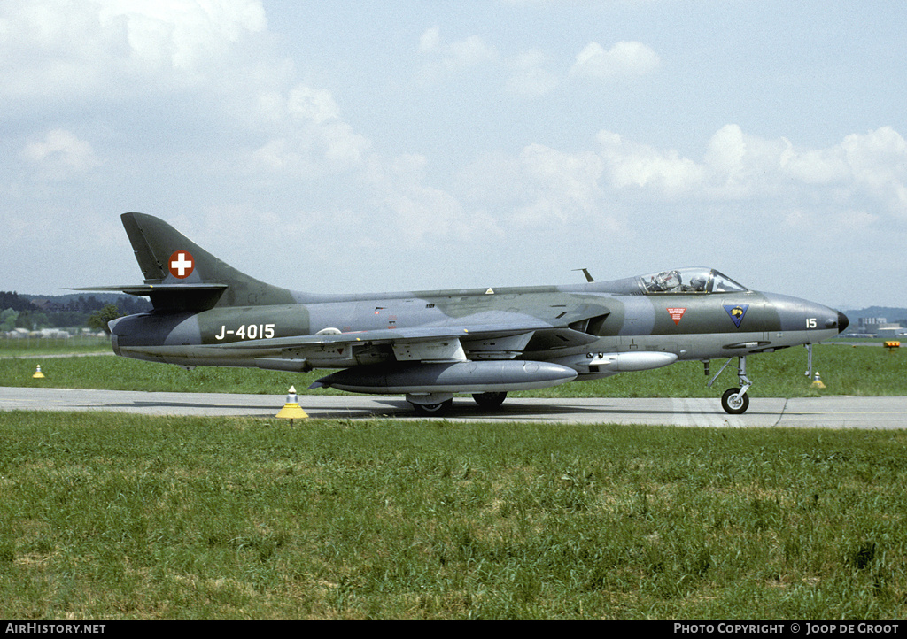 Aircraft Photo of J-4015 | Hawker Hunter F58 | Switzerland - Air Force | AirHistory.net #64212
