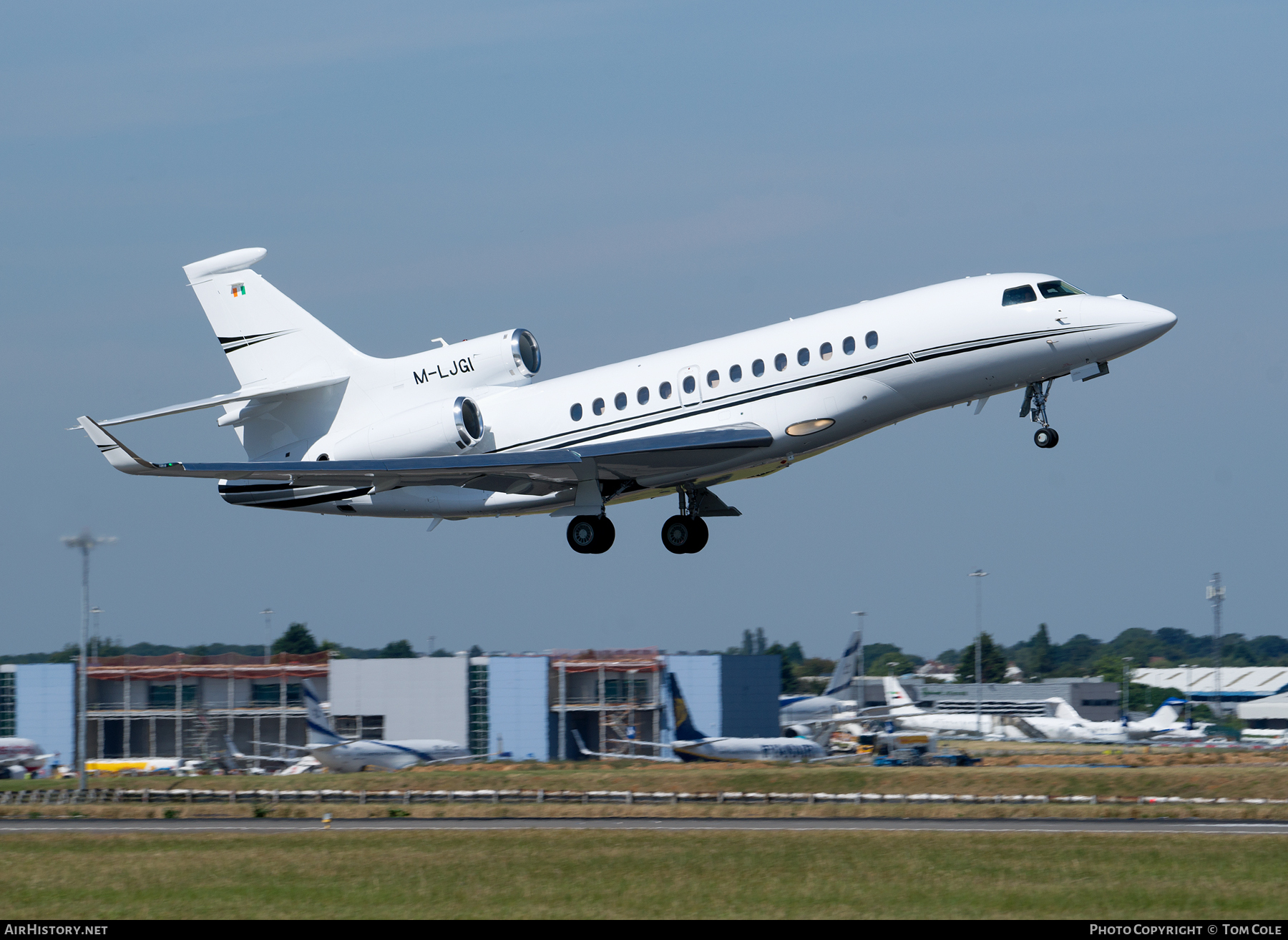 Aircraft Photo of M-LJGI | Dassault Falcon 7X | AirHistory.net #64402